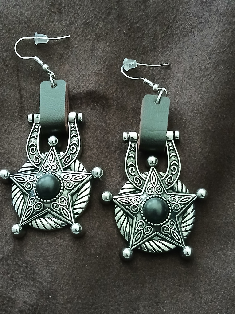 Silver Star Medallion Dangle Earrings with Gray Leather